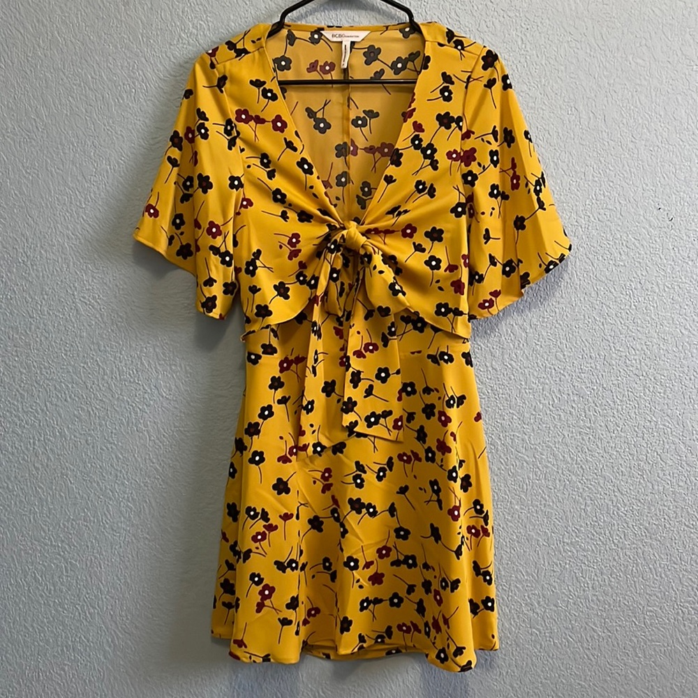 NWOT BCBG floral dress